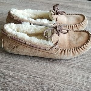 Ugg Dakota shearling slippers moccasins